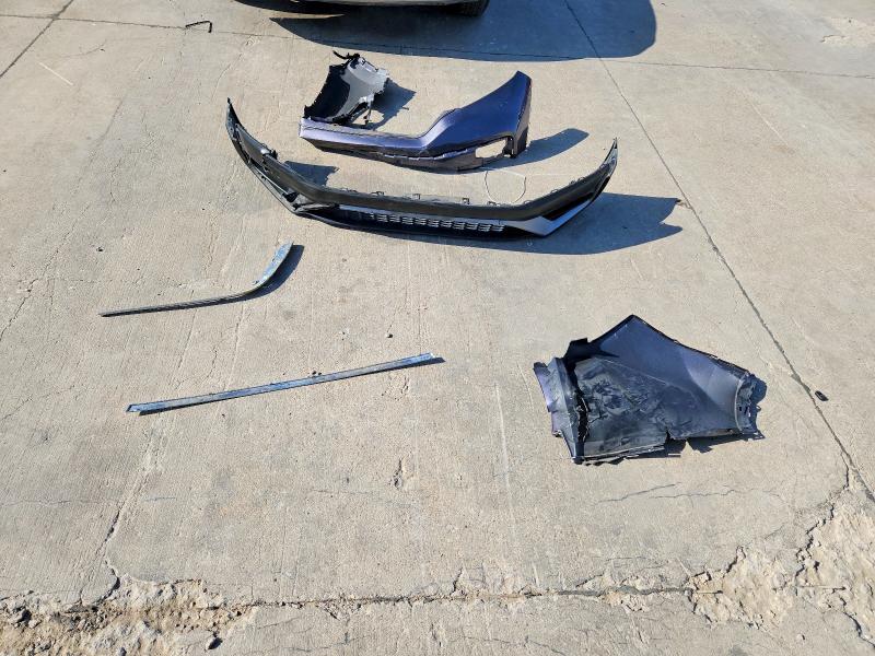 60381966 :رقم المزاد ، 7FARW1H83NE016583 vin ، 2022 Honda Cr-v مزاد بيع