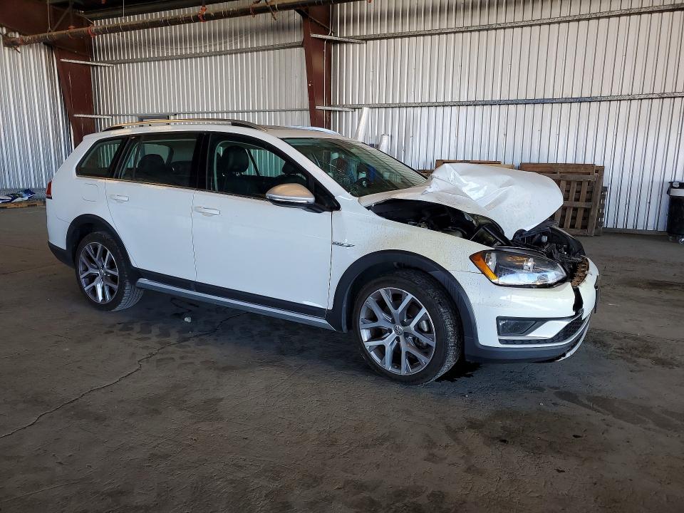 62694516 :رقم المزاد ، 3VWH17AUXHM522280 vin ، 2017 Volkswagen Golf Alltrack مزاد بيع