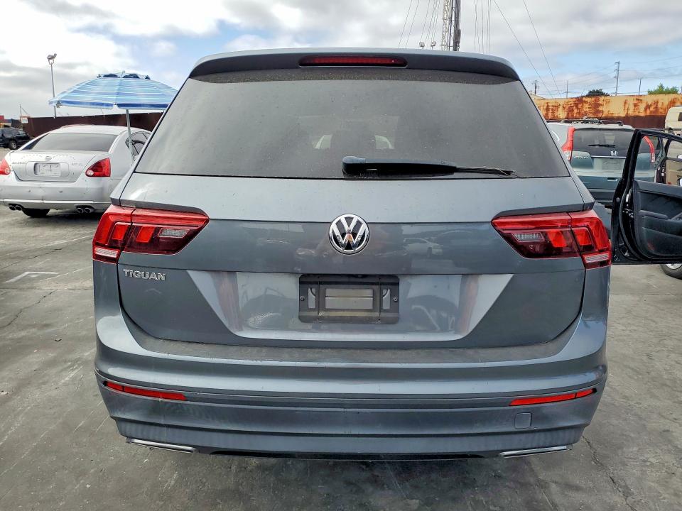 Продажа на аукционе авто 2019 Volkswagen Tiguan, vin: 3VV1B7AX0KM196395, номер лота: 61696986