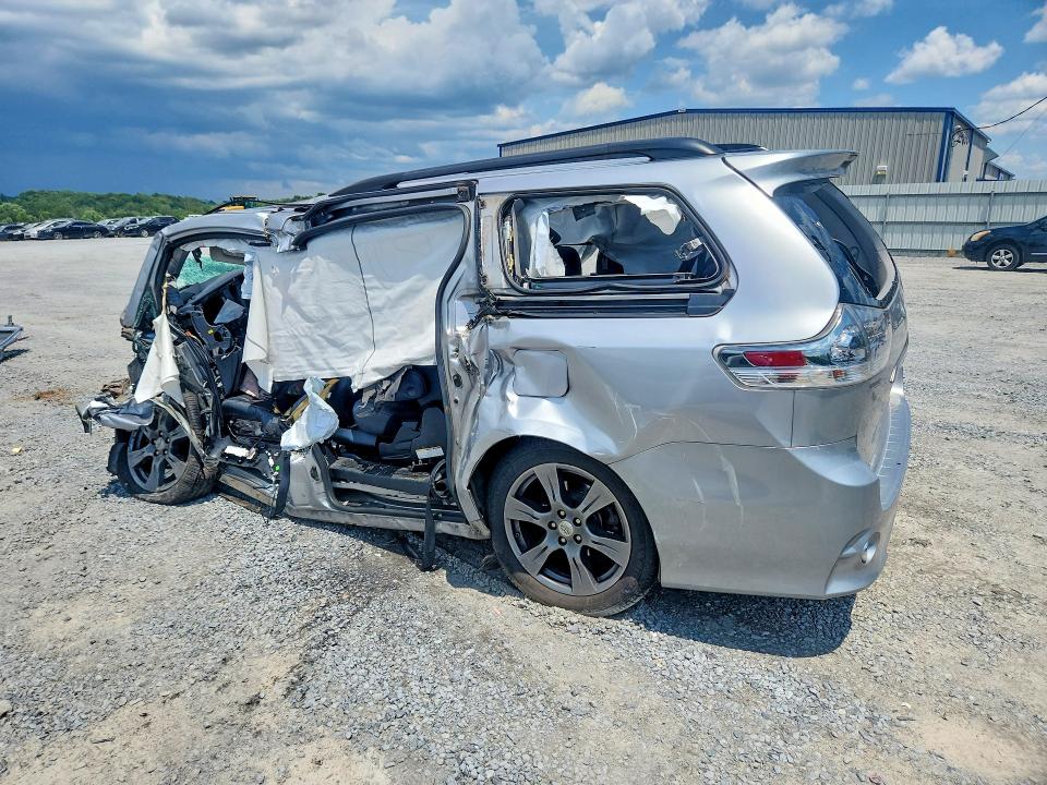 Продаж на аукціоні авто 2017 Toyota Sienna, vin: 5TDXZ3DC4HS892241, номер лоту: 60241016