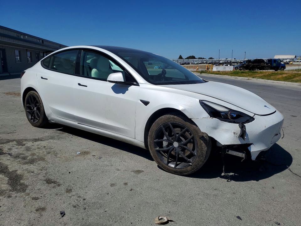 60695416 :رقم المزاد ، 5YJ3E1EA9MF995147 vin ، 2021 Tesla Model 3 مزاد بيع