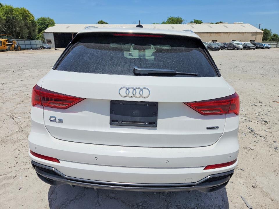 62005766 :رقم المزاد ، WA1DECF35N1113217 vin ، 2022 Audi Q3 مزاد بيع