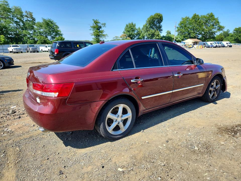 2008 Hyundai Sonata მანქანა იყიდება აუქციონზე, vin: 5NPEU46FX8H306392, აუქციონის ნომერი: 61995306