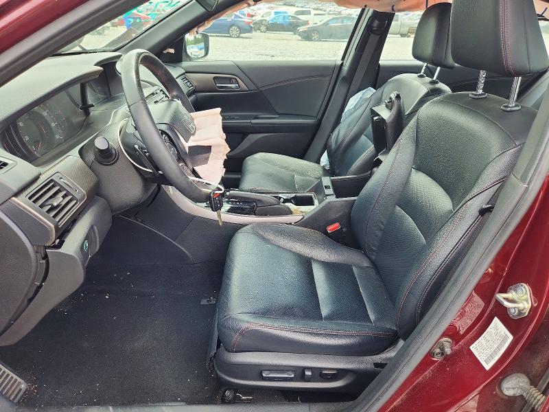 60821416 :رقم المزاد ، 1HGCR2F17HA117581 vin ، 2017 Honda Accord مزاد بيع