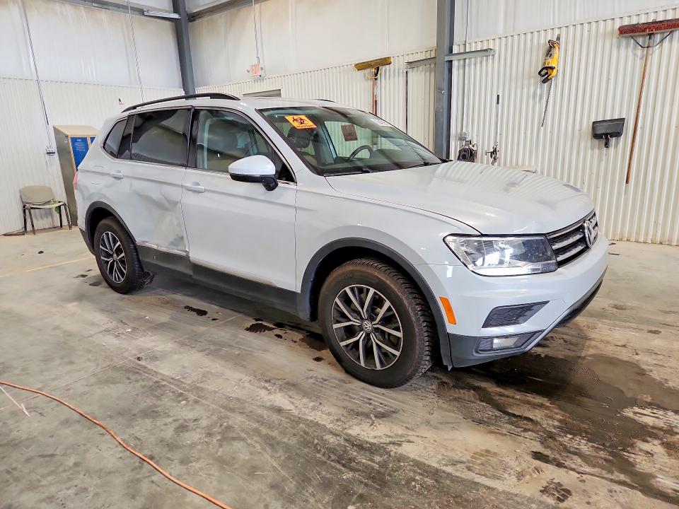 62466516 :رقم المزاد ، 3VV2B7AX9JM006340 vin ، 2018 Volkswagen Tiguan مزاد بيع