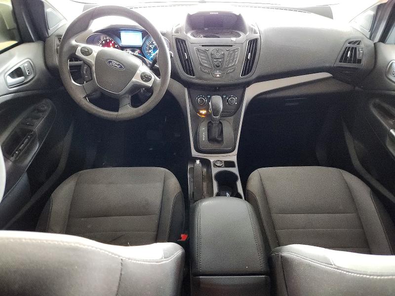 62070636 :رقم المزاد ، 1FMCU0G71FUA92673 vin ، 2015 Ford Escape مزاد بيع