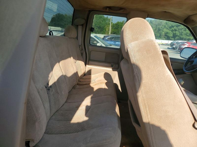 2004 Chevrolet Silverado მანქანა იყიდება აუქციონზე, vin: 2GCEC19T641141875, აუქციონის ნომერი: 61005206