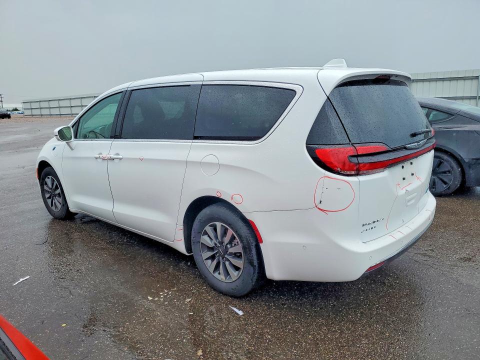 62305436 :رقم المزاد ، 2C4RC1L72NR121638 vin ، 2022 Chrysler Pacifica مزاد بيع