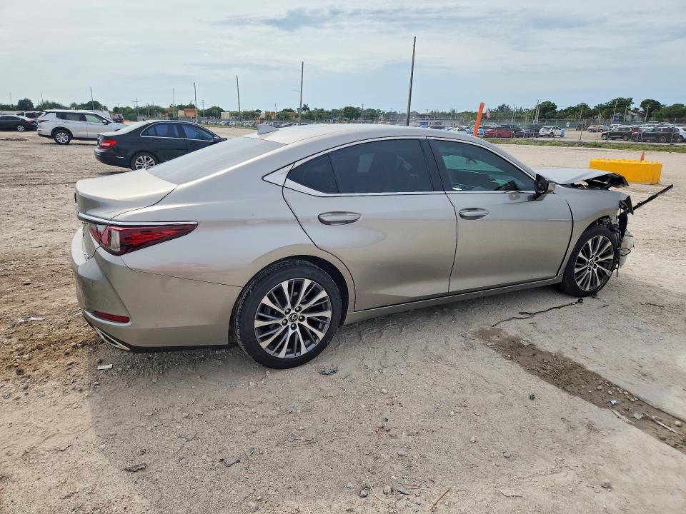 63467616 :رقم المزاد ، 58ADZ1B12LU075884 vin ، 2020 Lexus Es مزاد بيع