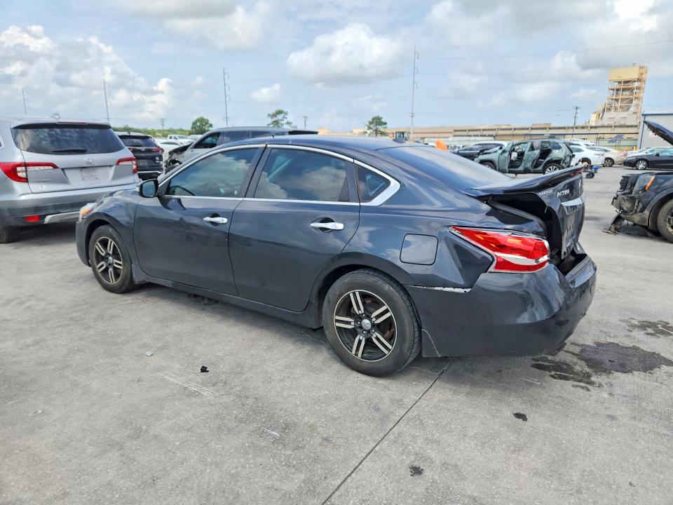 2015 Nissan Altima მანქანა იყიდება აუქციონზე, vin: 1N4AL3AP3FN348417, აუქციონის ნომერი: 63231376