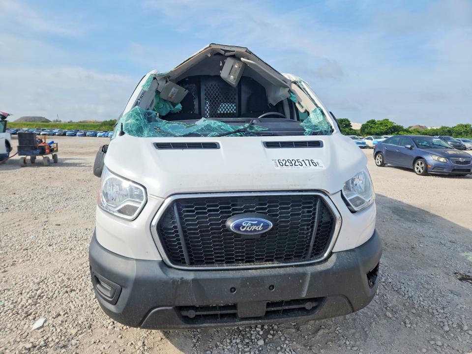 62925176 :رقم المزاد ، 1FTBR1Y80MKA92283 vin ، 2021 Ford Transit مزاد بيع