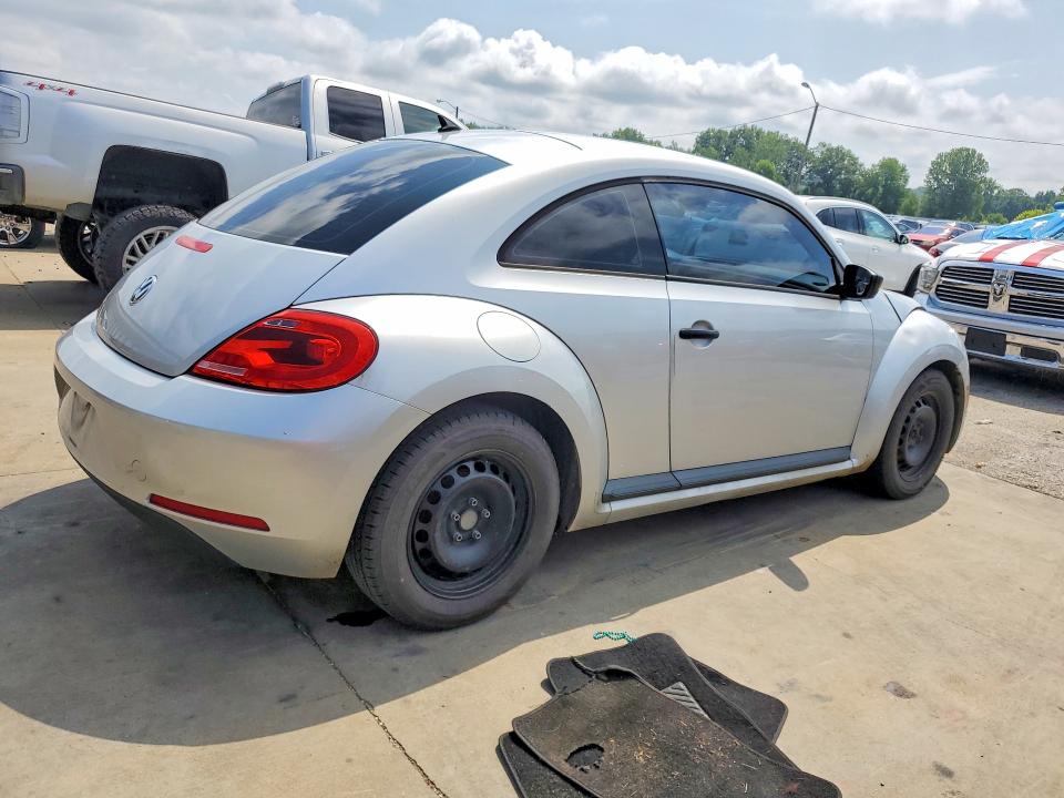 61302526 :رقم المزاد ، 3VWFP7AT1CM644693 vin ، 2012 Volkswagen Beetle مزاد بيع