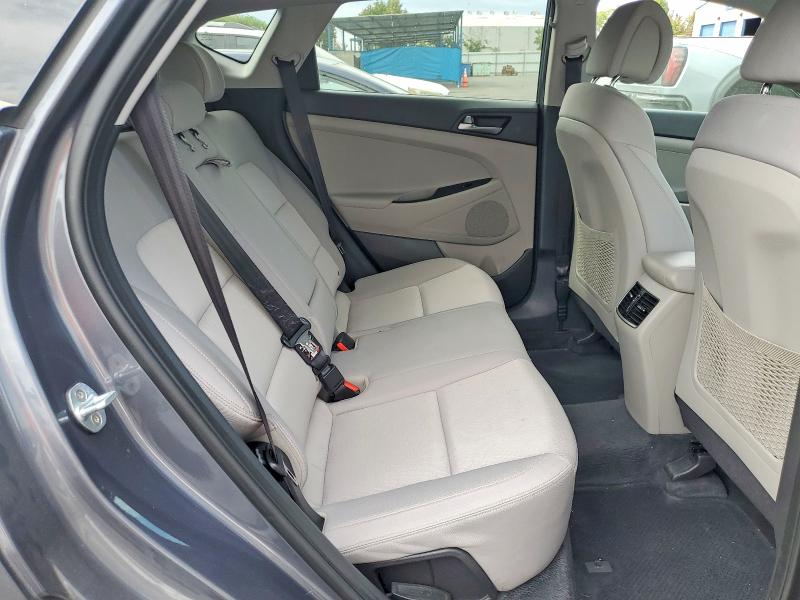 2017 Hyundai Tucson მანქანა იყიდება აუქციონზე, vin: KM8J33A29HU526348, აუქციონის ნომერი: 61082436