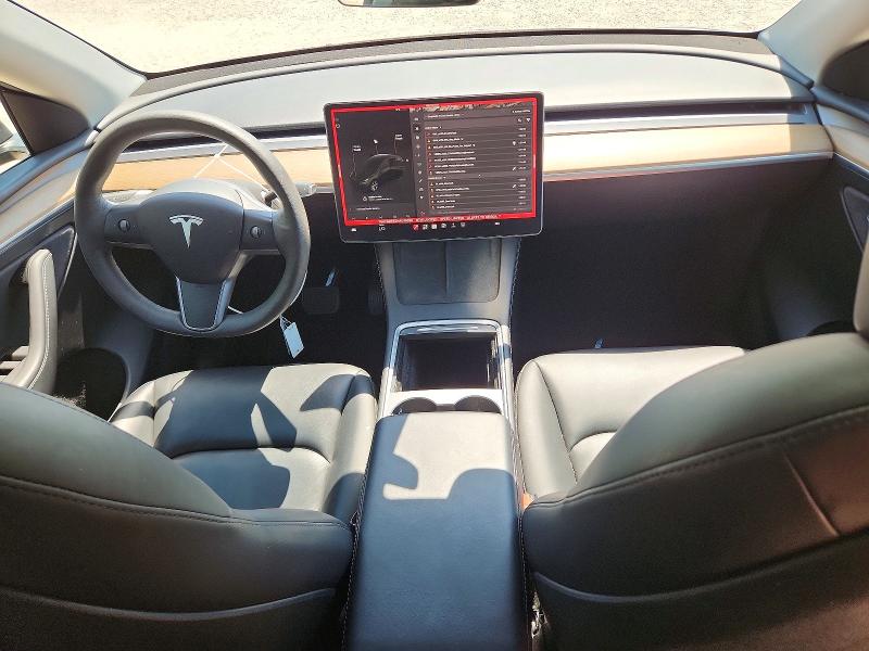 63283216 :رقم المزاد ، 7SAYGDEE2NA015036 vin ، 2022 Tesla Model Y مزاد بيع