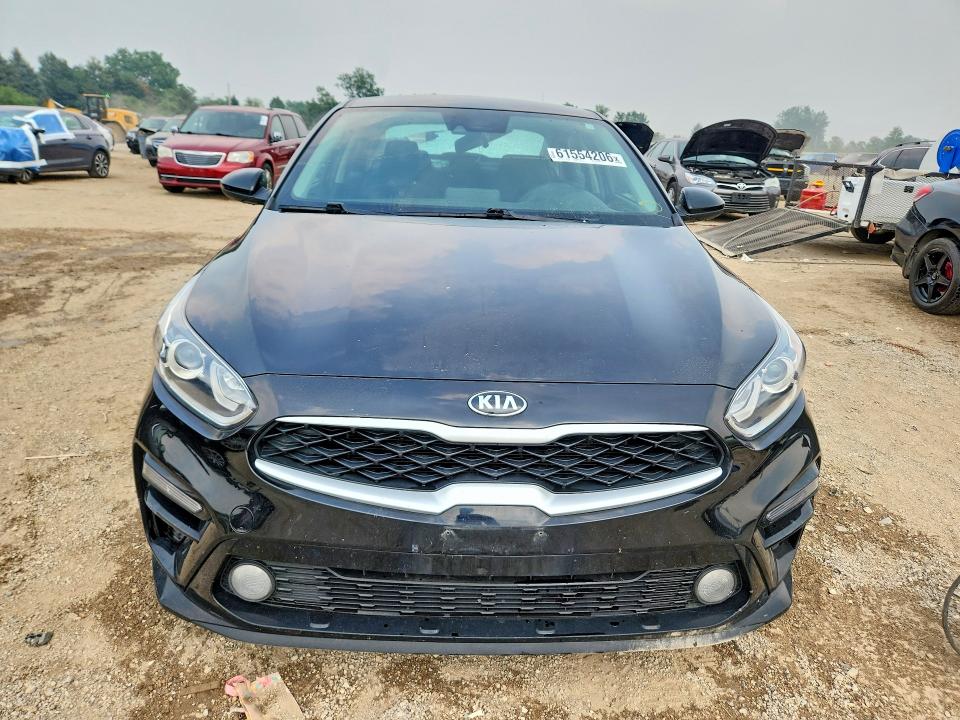 61554206 :رقم المزاد ، 3KPF24AD2ME411796 vin ، 2021 Kia Forte مزاد بيع