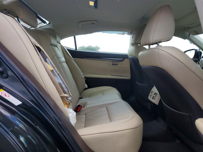 60549076 :رقم المزاد ، 58ABK1GG2JU095977 vin ، 2018 Lexus Es مزاد بيع