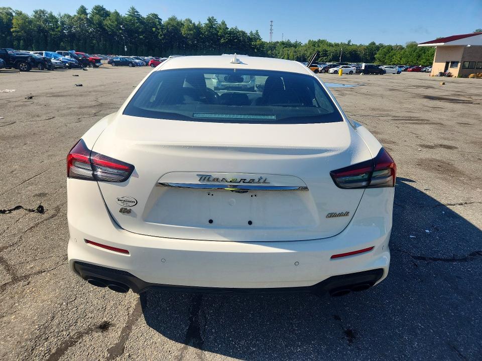 Продажа на аукционе авто 2022 Maserati Ghibli, vin: ZAM57YTM2NX386980, номер лота: 63222206