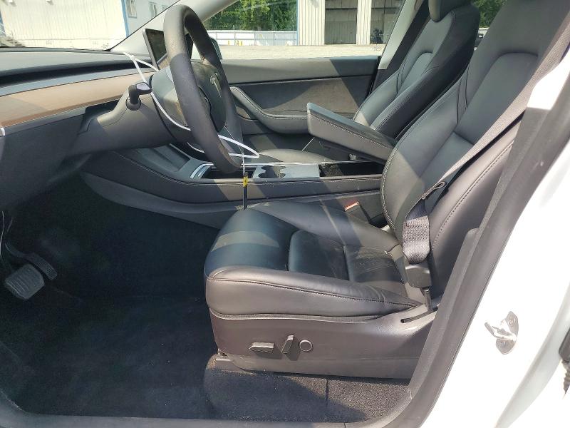 62052916 :رقم المزاد ، 7SAYGAEE5NF329894 vin ، 2022 Tesla Model Y مزاد بيع