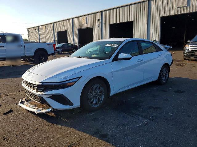 60712836 :رقم المزاد ، KMHLM4DG5RU637175 vin ، 2024 Hyundai Elantra مزاد بيع