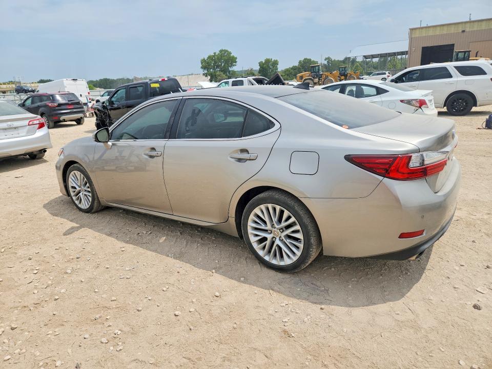 61870596 :رقم المزاد ، 58ABK1GG9JU086855 vin ، 2018 Lexus Es مزاد بيع
