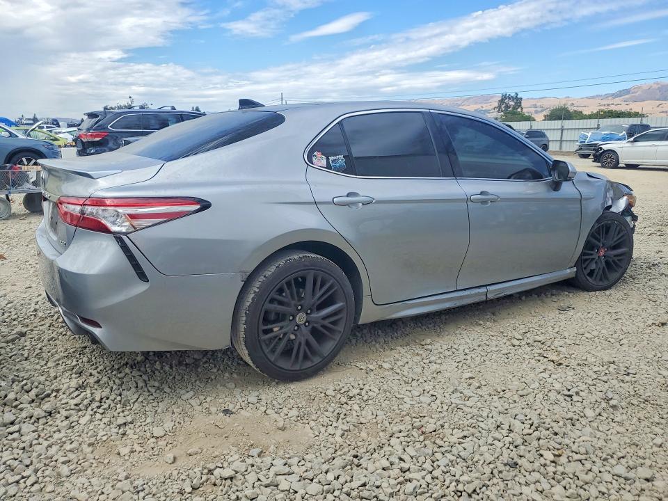 Продажа на аукционе авто 2020 Toyota Camry, vin: 4T1K61AK3LU385382, номер лота: 61778806