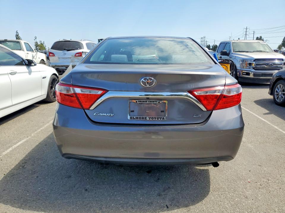 Aukcja sprzedaży 2016 Toyota Camry, vin: 4T4BF1FK8GR571018, numer aukcji: 62110666