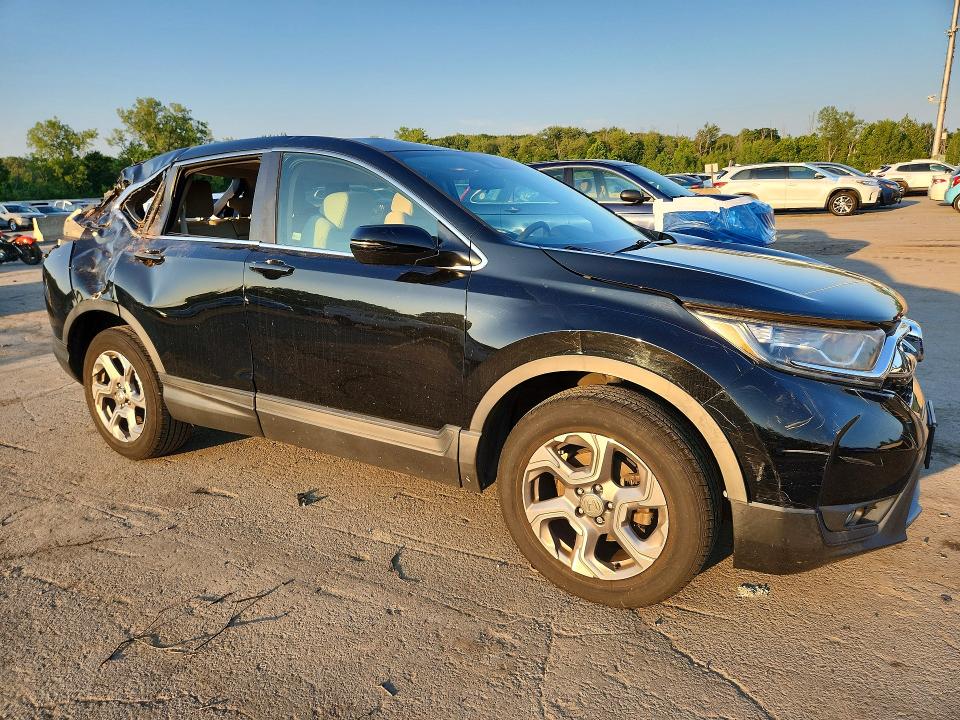 61052676 :رقم المزاد ، 7FARW2H56JE016003 vin ، 2018 Honda Cr-v مزاد بيع