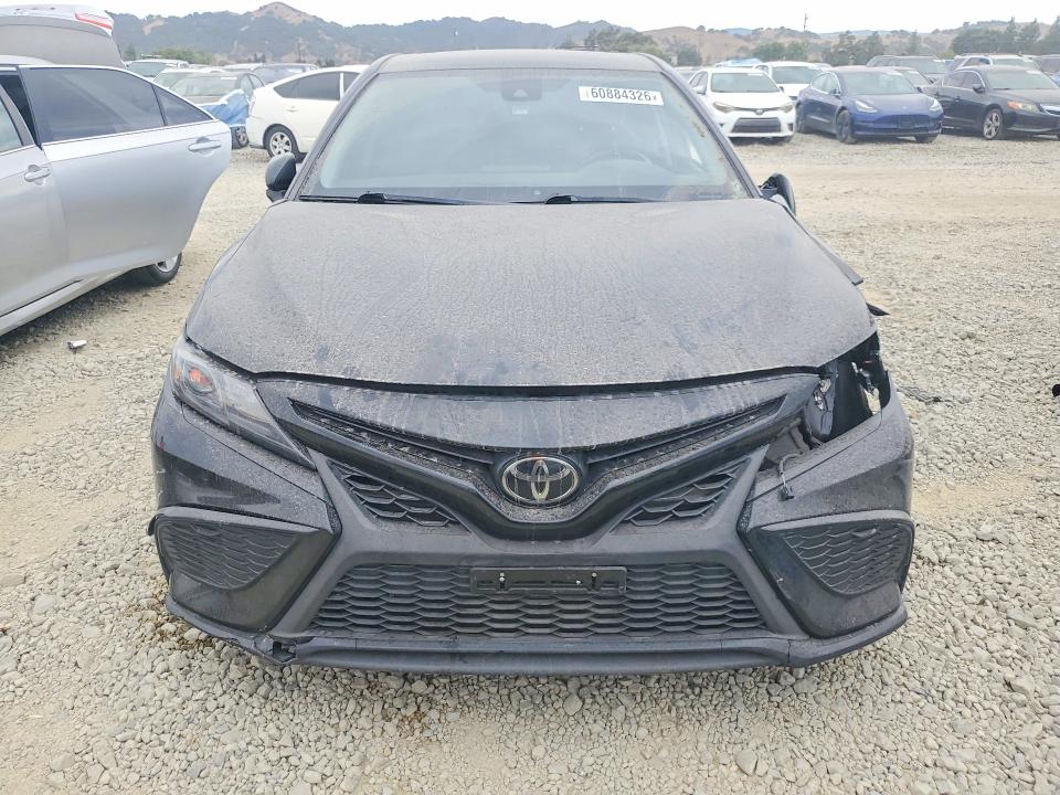 Продаж на аукціоні авто 2023 Toyota Camry, vin: 4T1T11AK5PU756938, номер лоту: 60884326