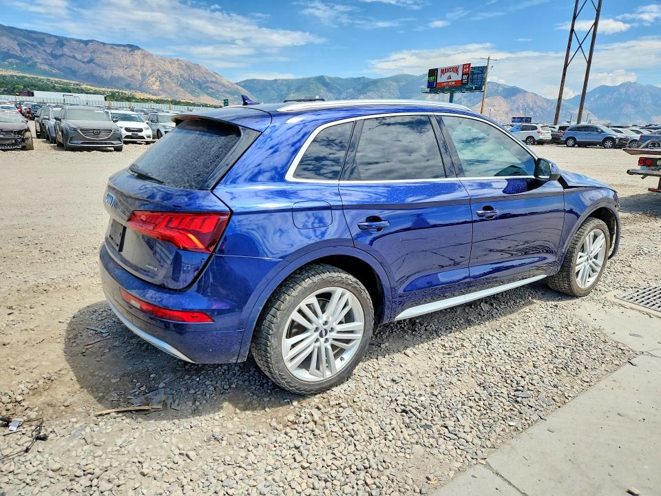 61559116 :رقم المزاد ، WA1BNAFY1K2028517 vin ، 2019 Audi Q5 مزاد بيع