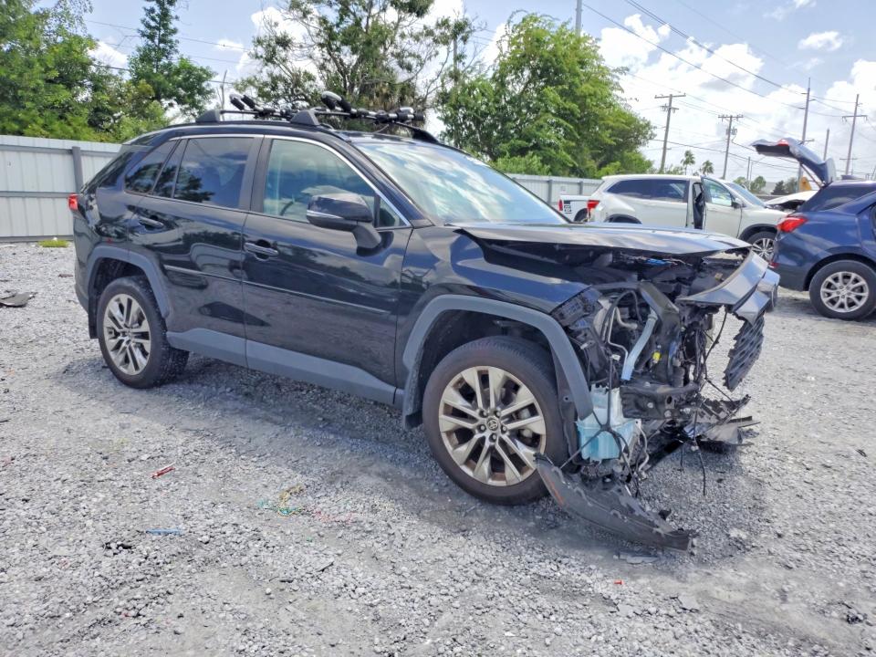 2021 Toyota Rav4 მანქანა იყიდება აუქციონზე, vin: 2T3C1RFV7MC137960, აუქციონის ნომერი: 62039926