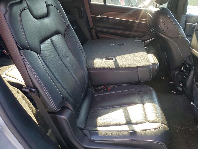 60617906 :رقم المزاد ، 1C4RJKDG6N8556460 vin ، 2022 Jeep Grand Cherokee مزاد بيع