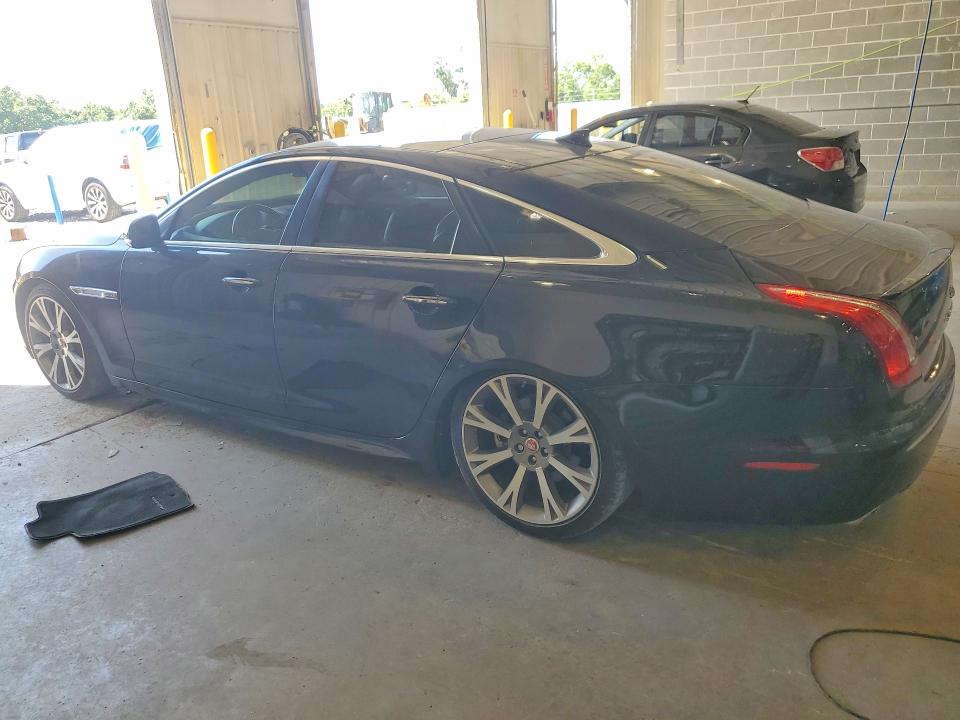 Продажа на аукционе авто 2015 Jaguar Xj, vin: SAJWA1CZXF8V86757, номер лота: 61890416