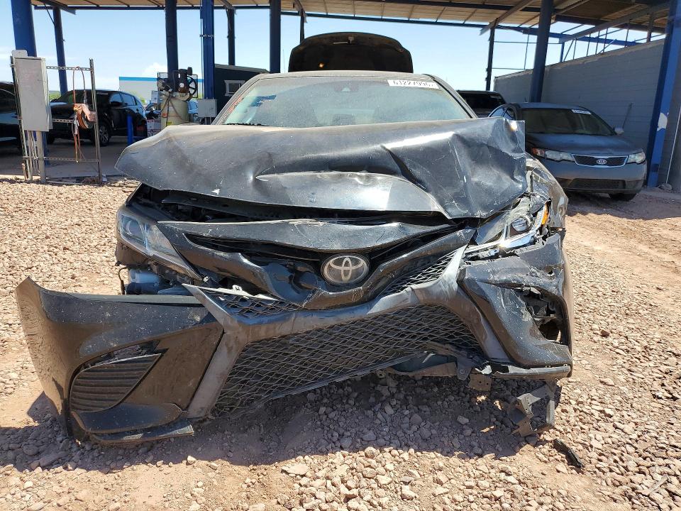 Продажа на аукционе авто 2018 Toyota Camry, vin: 4T1B11HK0JU064210, номер лота: 61227996