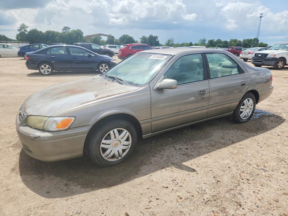 60496806 :رقم المزاد ، 4T1BG22K81U073797 vin ، 2001 Toyota Camry مزاد بيع