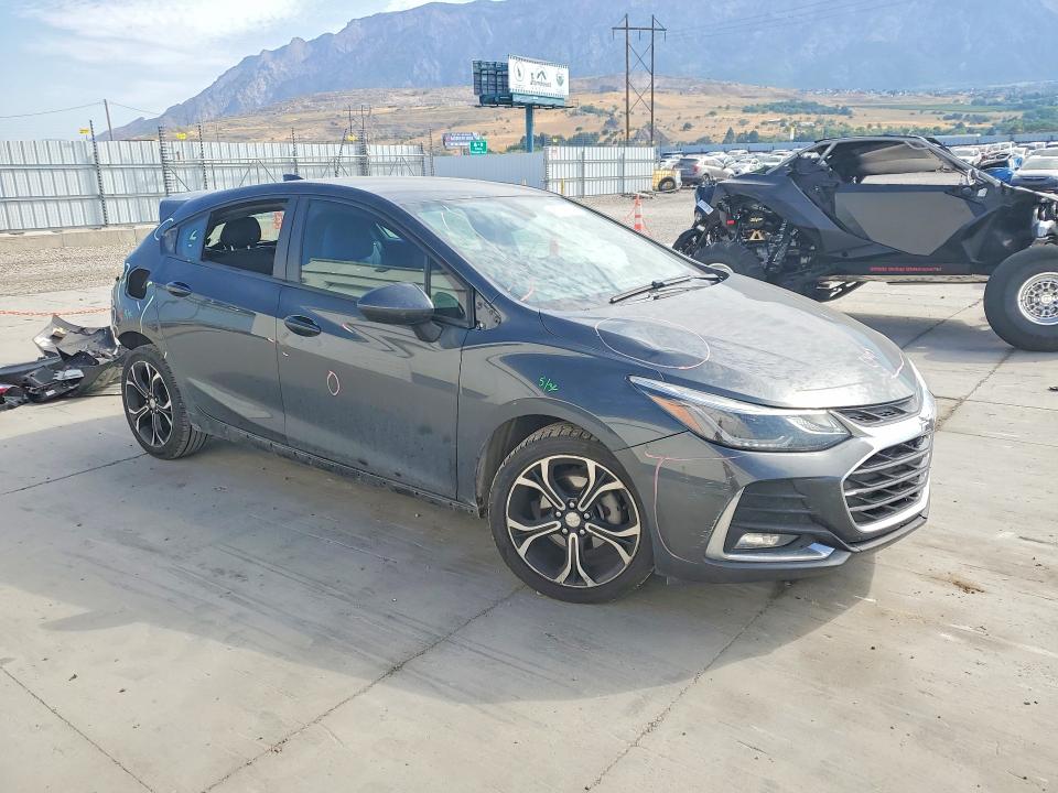 60748276 :رقم المزاد ، 3G1BE6SMXKS605712 vin ، 2019 Chevrolet Cruze مزاد بيع