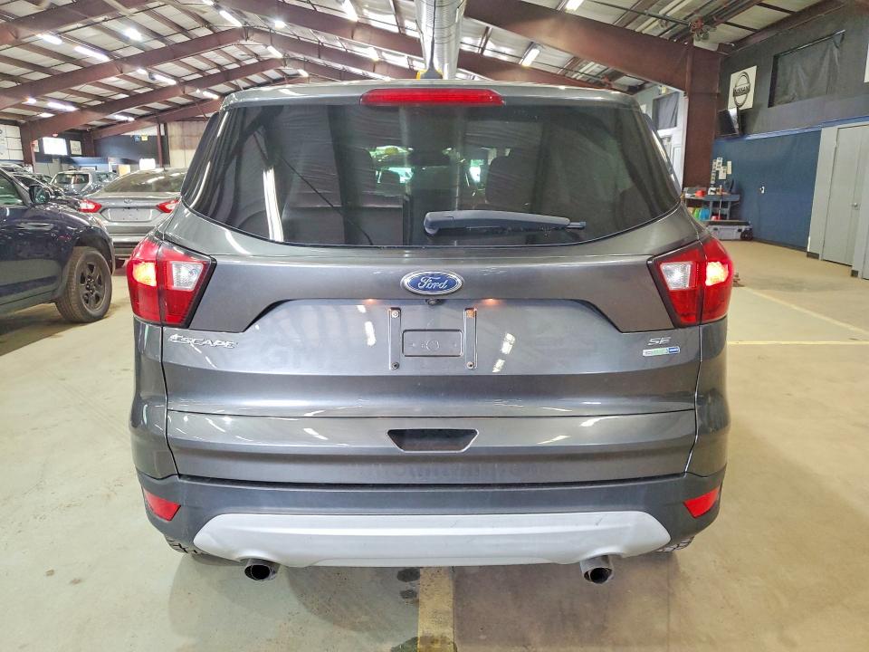 2019 Ford Escape მანქანა იყიდება აუქციონზე, vin: 1FMCU9GD0KUC05761, აუქციონის ნომერი: 61112586