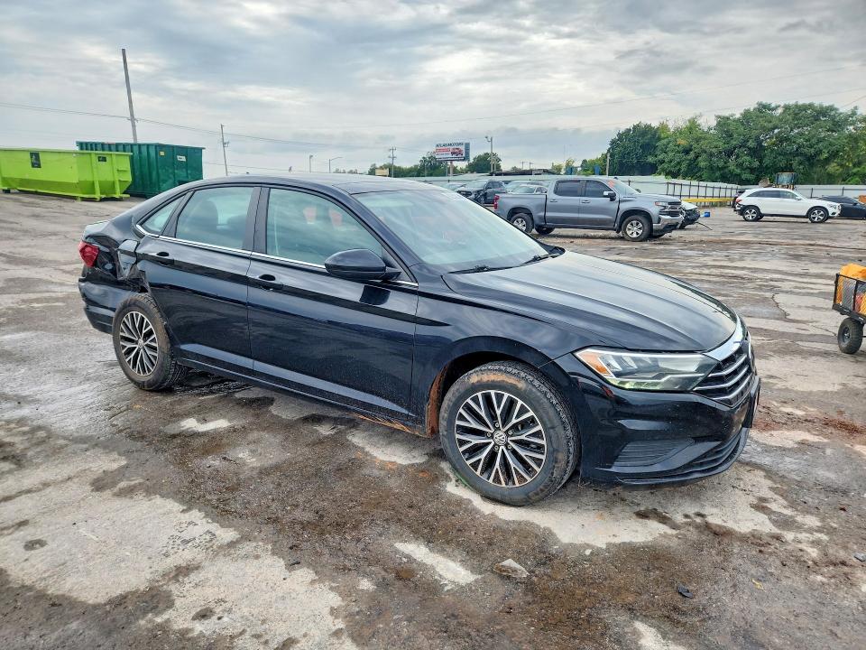 62520446 :رقم المزاد ، 3VWC57BU3MM020105 vin ، 2021 Volkswagen Jetta مزاد بيع