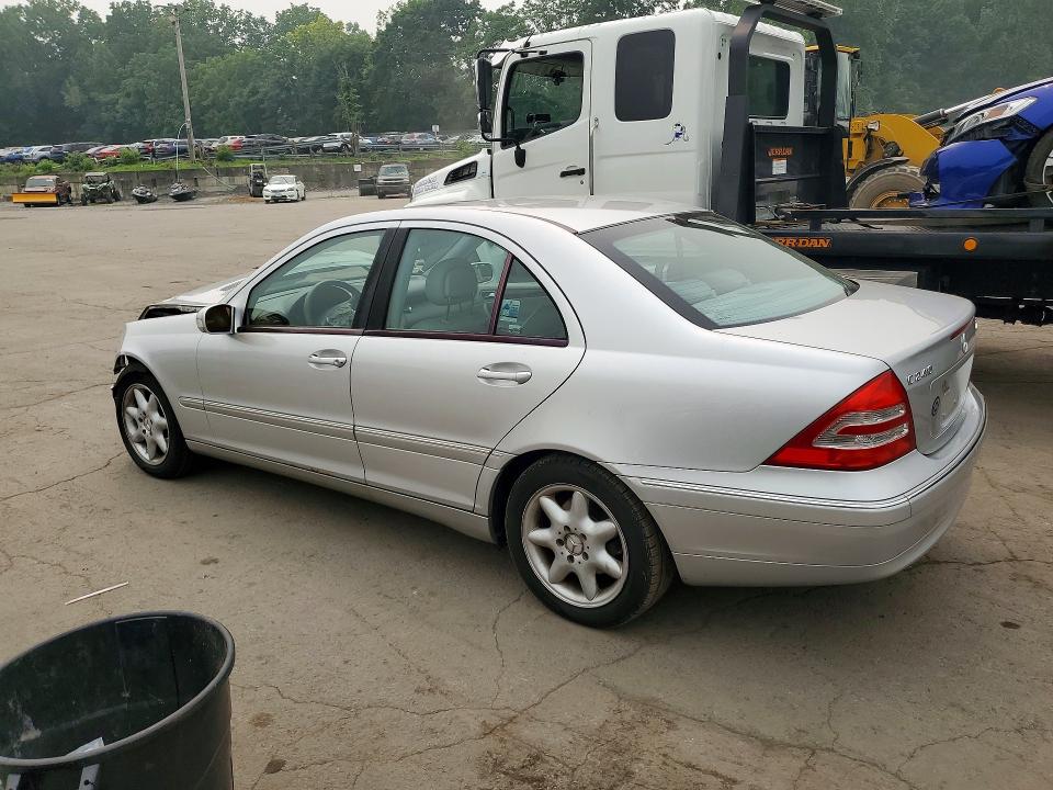 61289156 :رقم المزاد ، WDBRF81J64F552292 vin ، 2004 Mercedes-benz C مزاد بيع