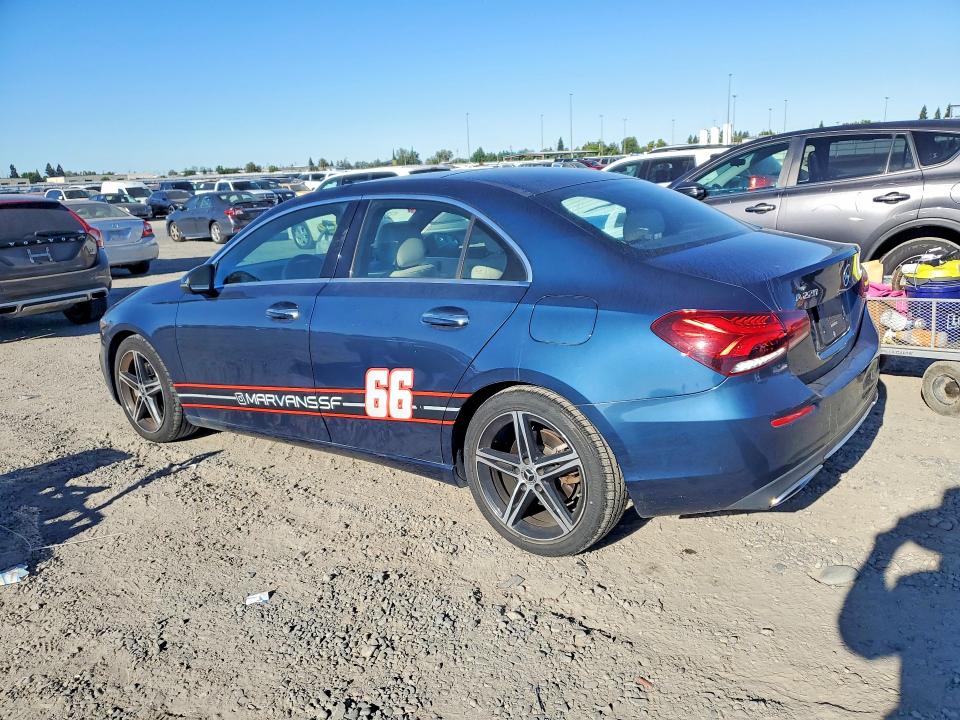 59670376 :رقم المزاد ، W1K3G4EB9NJ326154 vin ، 2022 Mercedes-benz A مزاد بيع