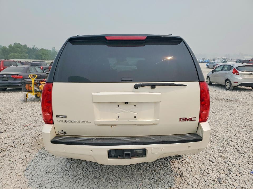 61320706 :رقم المزاد ، 1GKFK16348R215260 vin ، 2008 Gmc Yukon Xl مزاد بيع