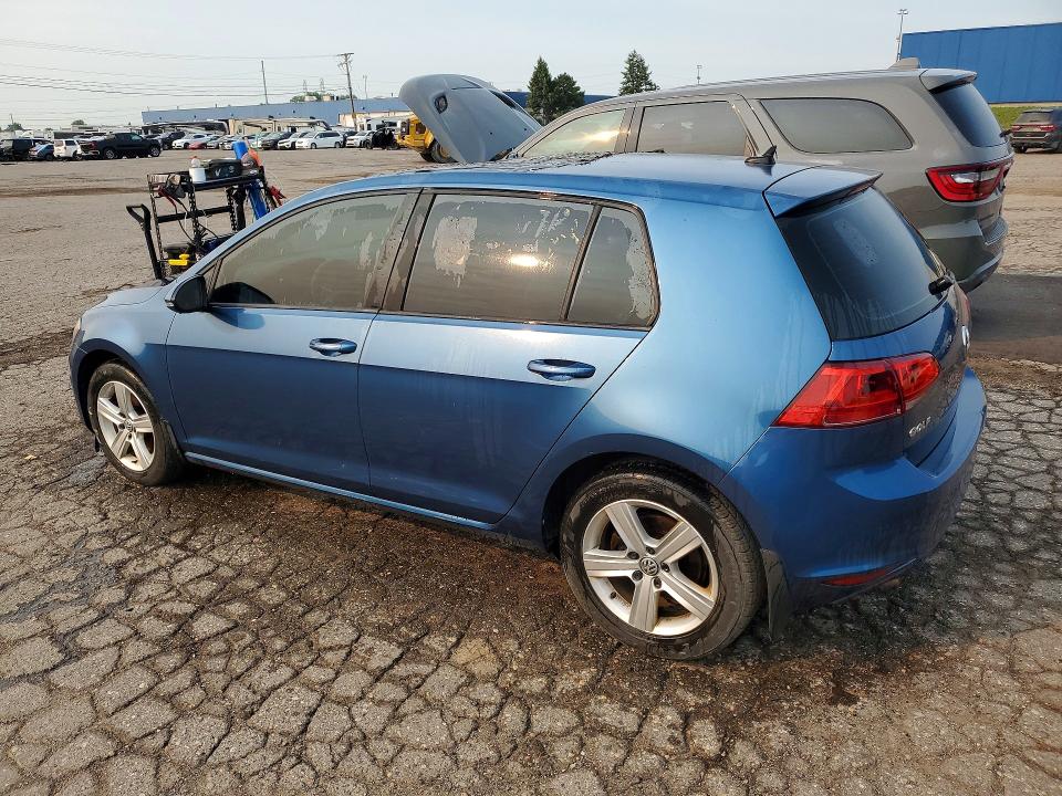 60927766 :رقم المزاد ، 3VW117AU1HM069717 vin ، 2017 Volkswagen Golf مزاد بيع