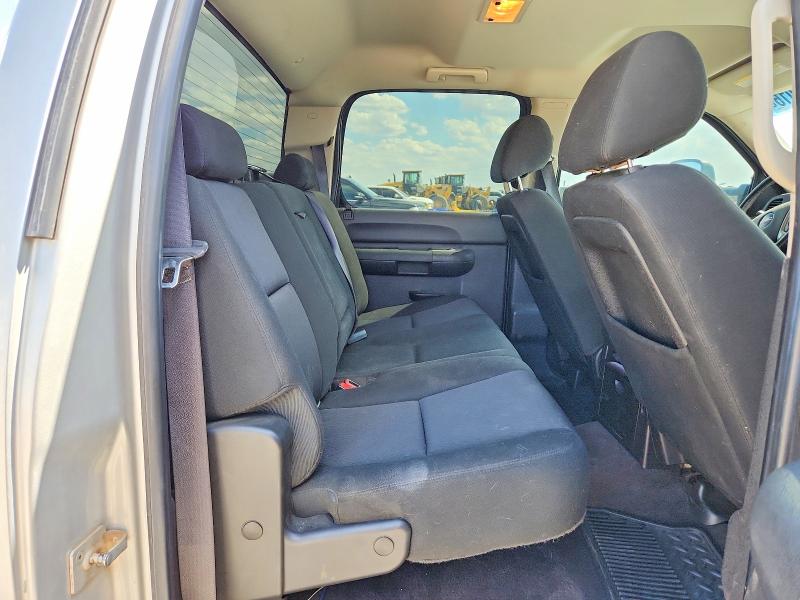 61765016 :رقم المزاد ، 1GT120CG0BF105421 vin ، 2011 Gmc Sierra مزاد بيع