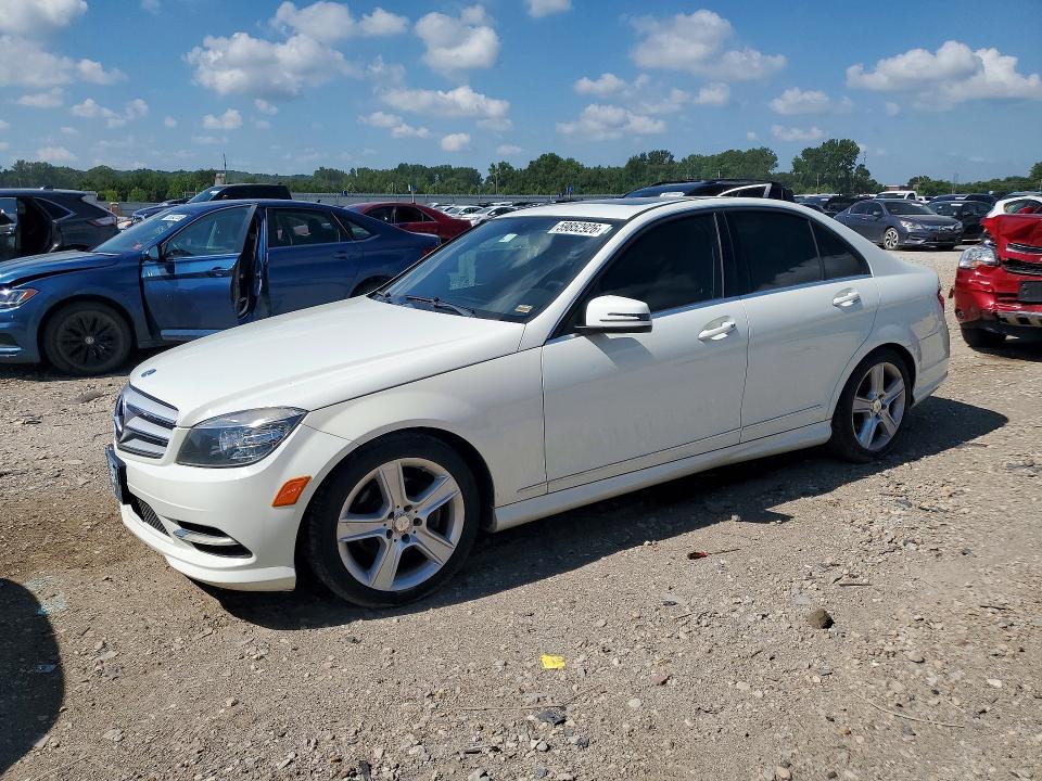 59852926 :رقم المزاد ، WDDGF5EB9BR180667 vin ، 2011 Mercedes-benz C مزاد بيع