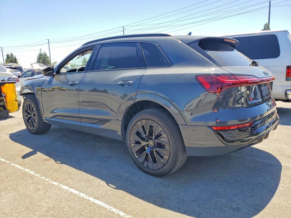 Продаж на аукціоні авто 2024 Audi Q8 E-tron, vin: WA16AAGE7RB026301, номер лоту: 60087396