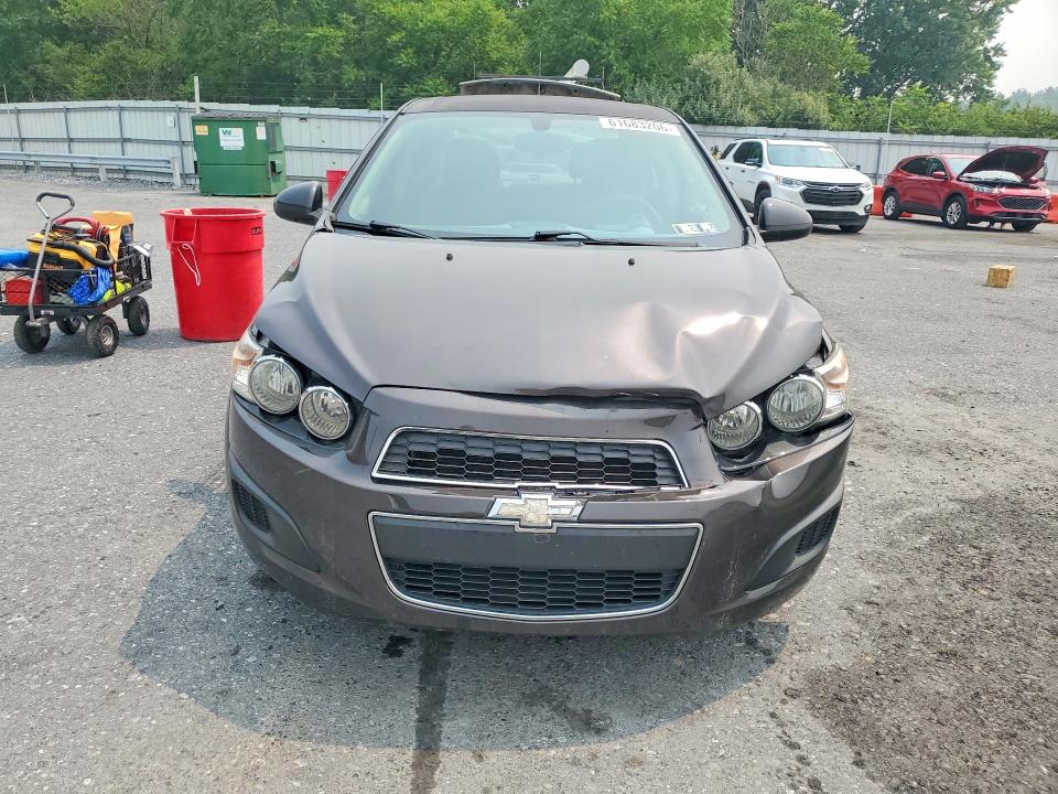 Продажа на аукционе авто 2015 Chevrolet Sonic, vin: 1G1JC5SG7F4218790, номер лота: 61683206
