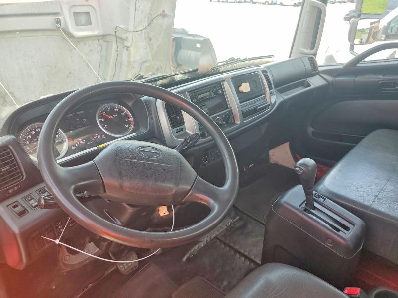 61846056 :رقم المزاد ، 5PVNJ8JT1E4S55119 vin ، 2014 Hino 258/268 مزاد بيع