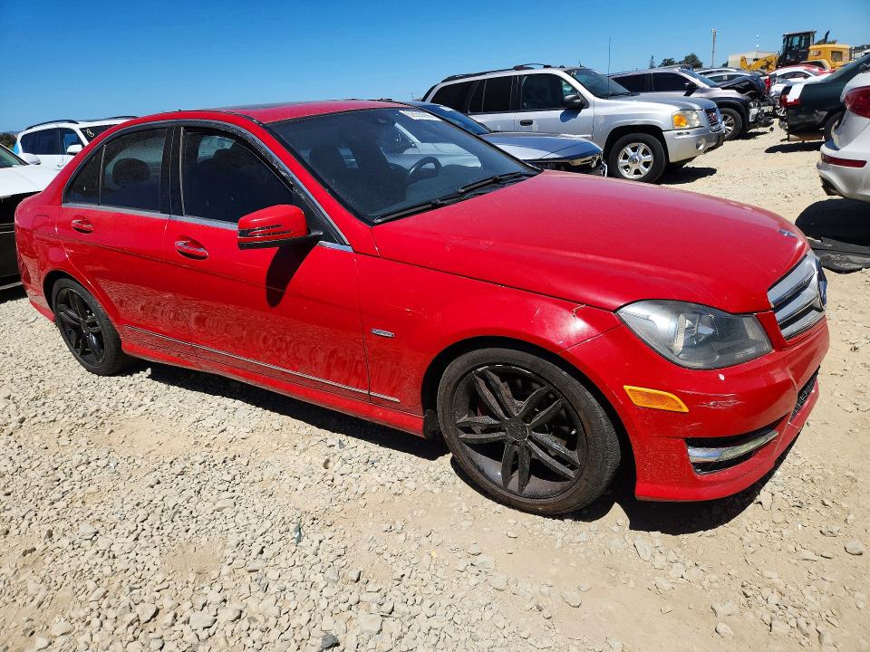Продажа на аукционе авто 2012 Mercedes-benz C, vin: WDDGF4HB7CR203418, номер лота: 62655696