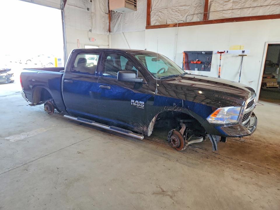 61166966 :رقم المزاد ، 1C6RR6KG2MS549338 vin ، 2021 Ram 1500 Classic مزاد بيع