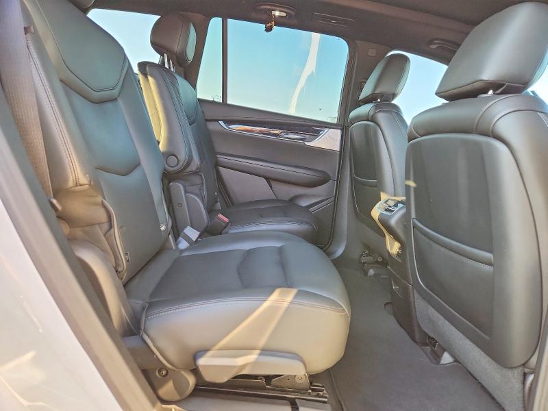 61497616 :رقم المزاد ، 1GYKPDRS6PZ157306 vin ، 2023 Cadillac Xt6 مزاد بيع