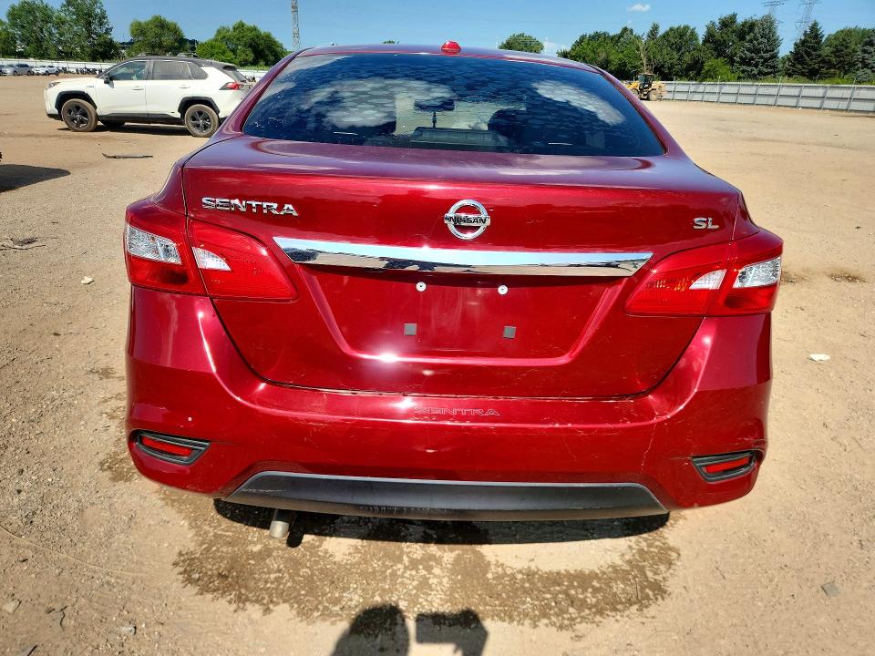 62273776 :رقم المزاد ، 3N1AB7AP4JY219475 vin ، 2018 Nissan Sentra مزاد بيع
